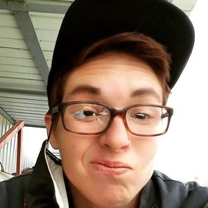 Meet your Posher, Myra